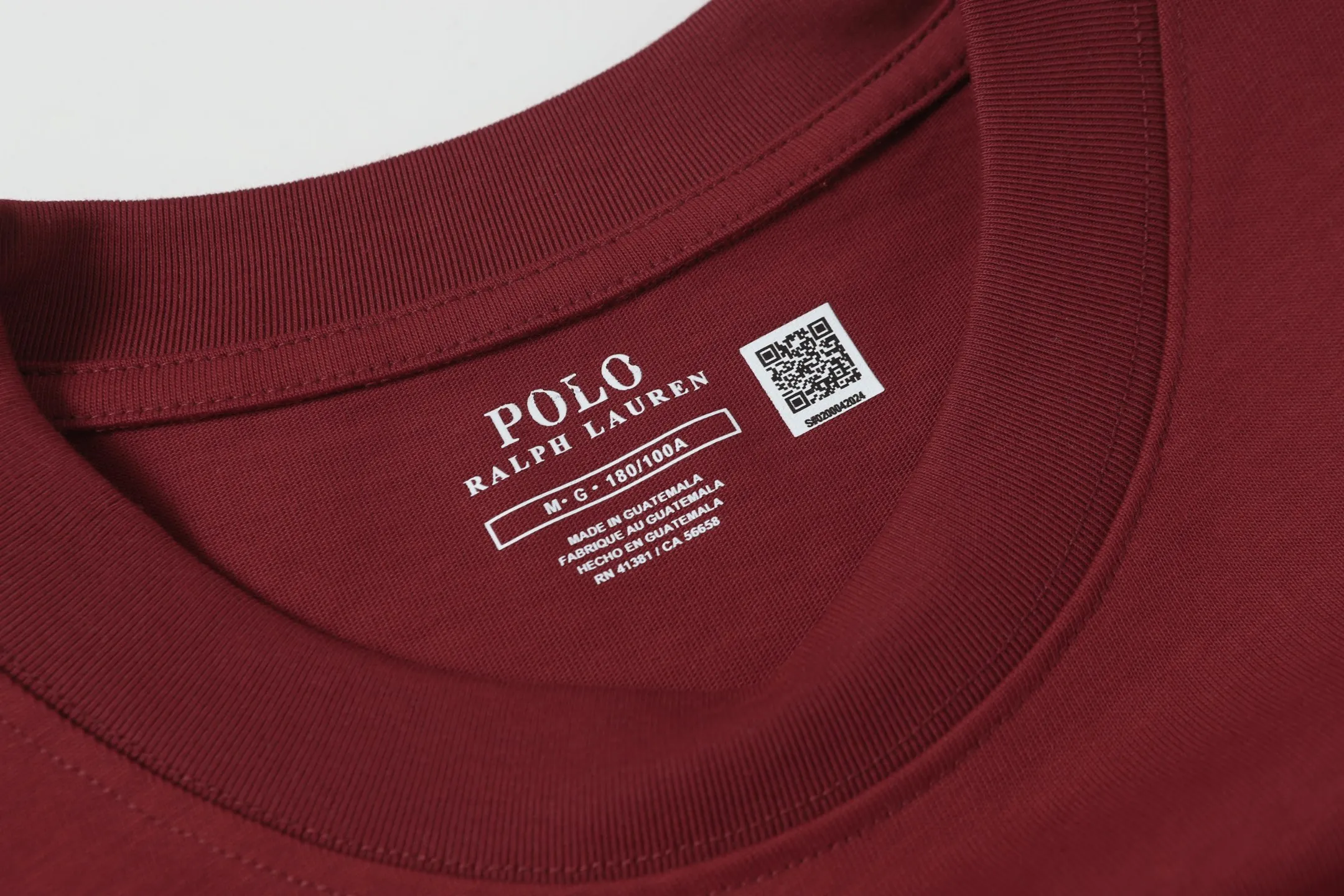 P114 Style No.: A002 (no discount for running quantity) [Ralph Lauren round neck solid color pony embroidered logo knitted short sleeves] ✅270g double yarn fabric, custom-woven and dyed threads ✅Original sticker Scan the QR code to enter the official website ✅Large version, loose and stylish, can wear up to 200 pounds Color: black, white, navy, sky blue, burgundy, blue, floral gray, dark gray Size: S-XL
